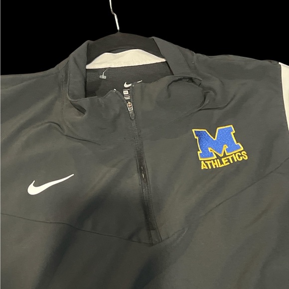 Nike Michigan Wolverines Athletic Black Jacket. Size XXL - Picture 3 of 4